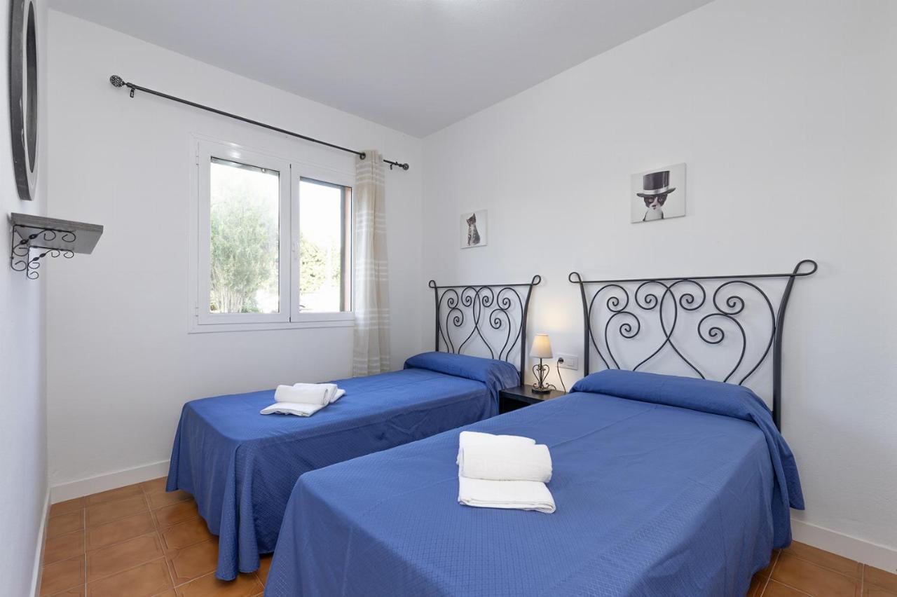 Villa Mares Cala En Porter  外观 照片
